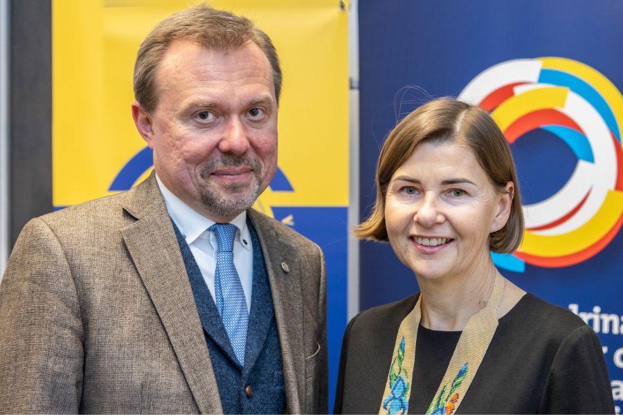 Andrii Portnov und Dagmara Jajesniak-Quast bei der Eröffnung des VCPU