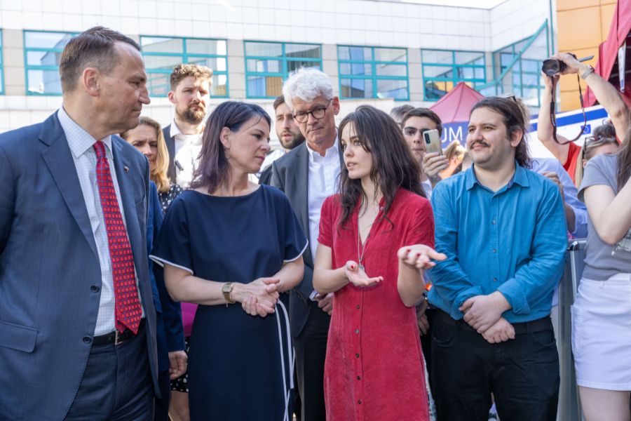 Außenminister Deutschlands und Polen, Annalena Baerbock und Radosław Sikorski, besuchen Collegium Polonicum und Viadrina