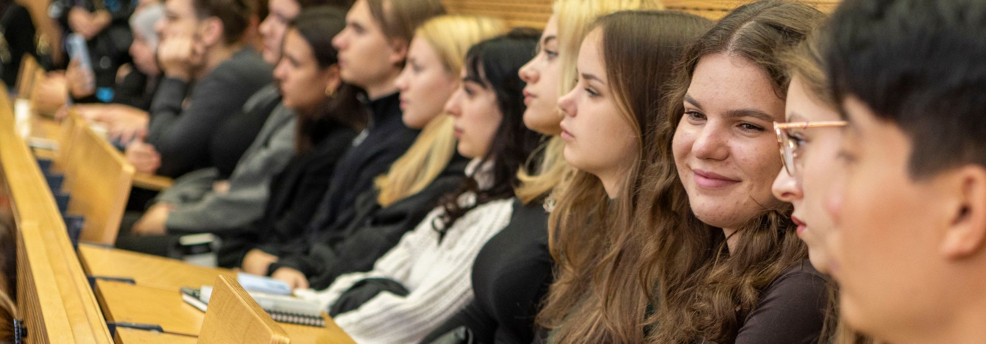 Studierende in einem Hörsaal bei der Viadrina Einfuehrungswoche