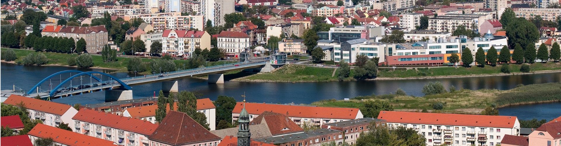 Border bridge over the Oder