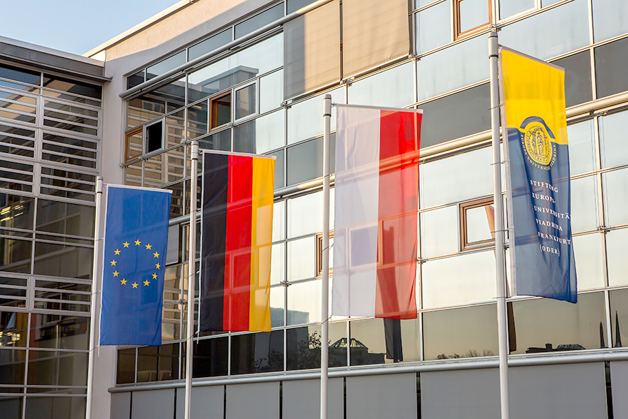 Flags in front of the Viadrina's Auditorium Maximum